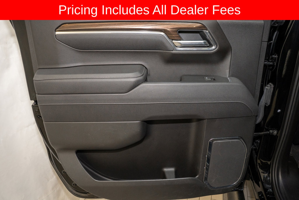 Used 2025 Chevrolet Silverado 1500 LT Trail Boss w/ Convenience Package II AWD/4WD image 10