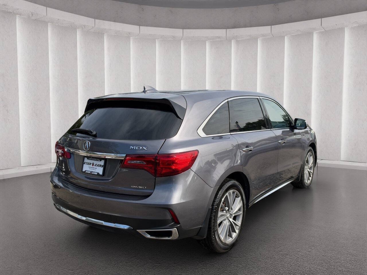 Used 2017 Acura MDX w/ Technology Package AWD/4WD image 5