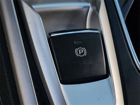 Used 2022 Subaru Ascent Limited w/ Technology Package image 26