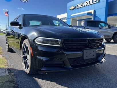 Used 2022 Dodge Charger SXT w/ Blacktop Package