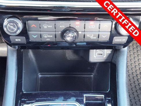 Used 2023 Jeep Compass Trailhawk image 20