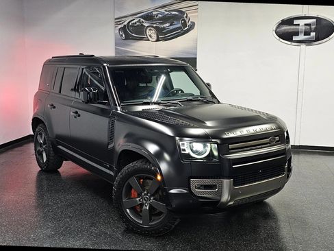 Used 2023 Land Rover Defender 110 X AWD/4WD image 2
