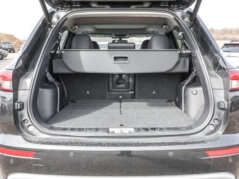 Used 2022 Mitsubishi Outlander SE image 16