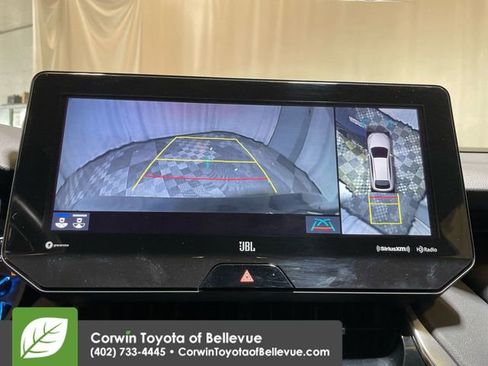 Used 2021 Toyota Venza Limited image 19