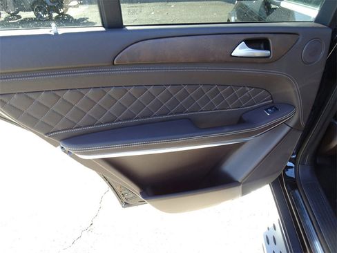 Used 2019 Mercedes-Benz GLS 550 4MATIC image 17