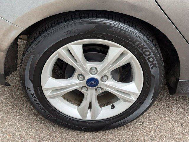 Used 2014 Ford Focus SE FWD image 16