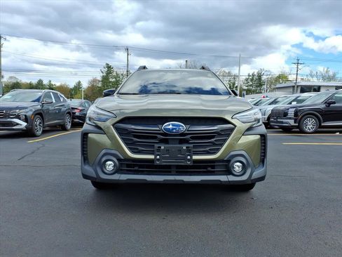 Used 2023 Subaru Outback Onyx Edition AWD/4WD image 2