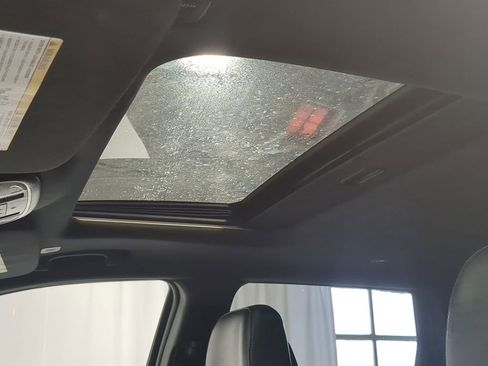 Used 2021 Jeep Grand Cherokee Limited image 27