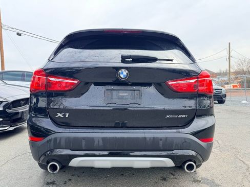 Used 2021 BMW X1 xDrive28i w/ Convenience Package AWD/4WD image 9
