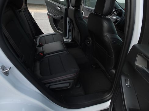 New 2026 Ford Escape ST-Line w/ Tech Pack #1 image 12