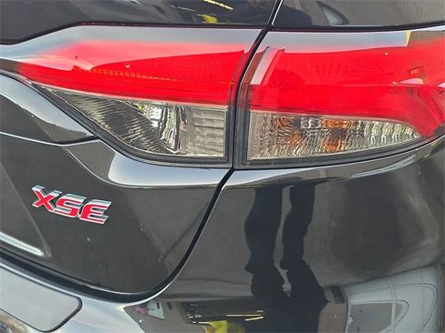 Used 2020 Toyota Corolla XSE image 34