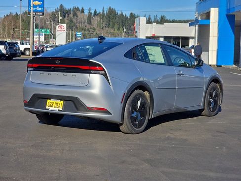 New 2026 Toyota Prius LE image 5