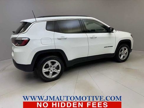 Used 2023 Jeep Compass Latitude w/ Convenience Group AWD/4WD image 5