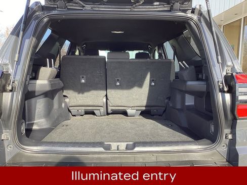 Used 2025 Toyota 4Runner SR5 image 12