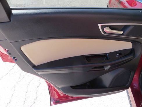 Used 2015 Ford Edge SEL w/ Canadian Comfort Package FWD image 19