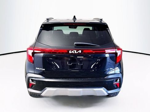 Certified 2024 Kia Seltos EX AWD/4WD image 6