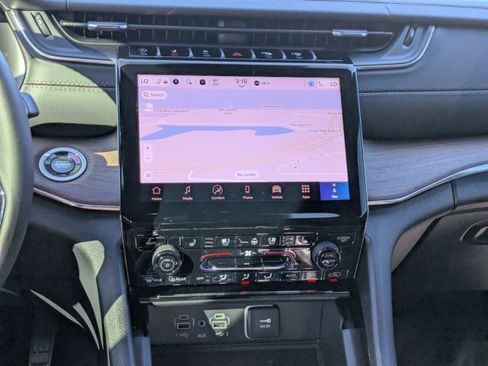 New 2025 Jeep Grand Cherokee L Summit w/ Advanced Protech Group IV image 16