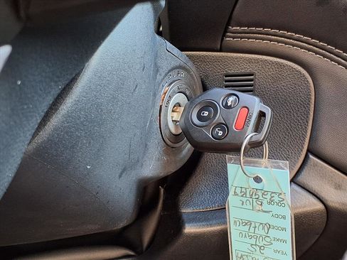 Certified 2025 Subaru Outback Premium image 10