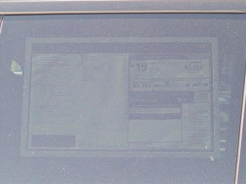 New 2025 Land Rover Range Rover SE image 18