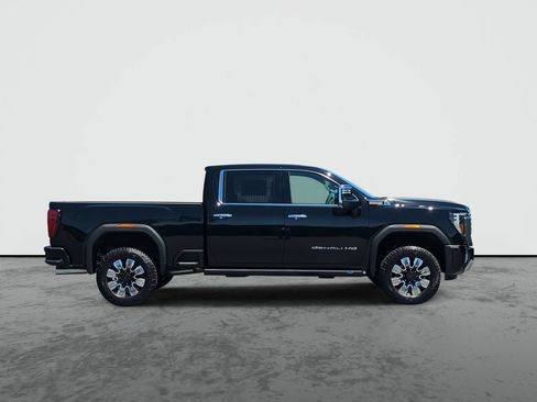 New 2026 GMC Sierra 2500 Denali w/ Denali Reserve Package AWD/4WD image 9