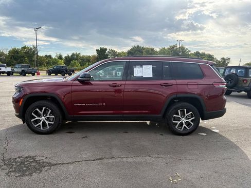 Used 2025 Jeep Grand Cherokee L Limited RWD image 4