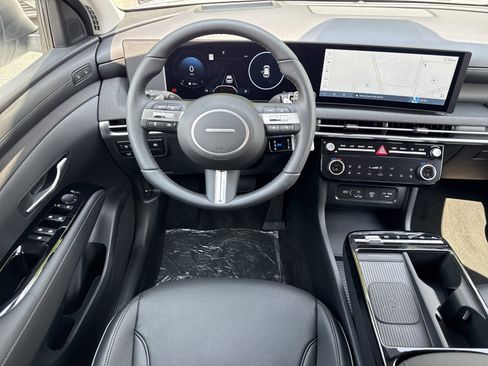 New 2026 Hyundai Tucson Limited FWD image 16