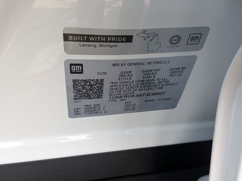 New 2026 Chevrolet Traverse LT image 11