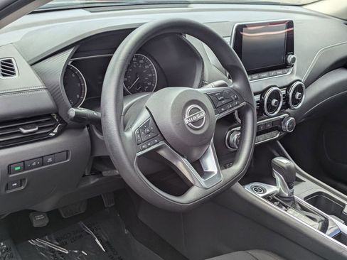Used 2025 Nissan Sentra SV image 14