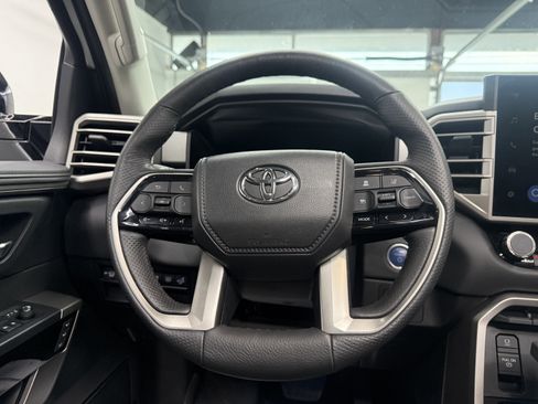 Used 2024 Toyota Sequoia Limited image 16