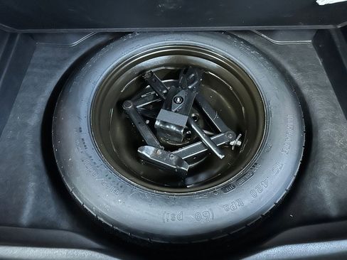 Used 2020 Jeep Cherokee Latitude Plus w/ Cold Weather Group image 21