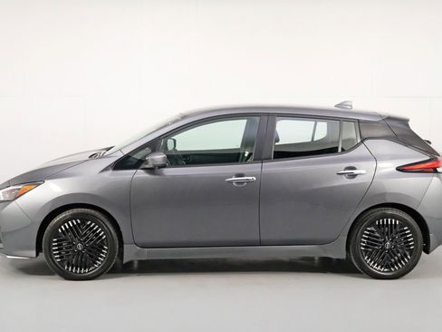 Used 2025 Nissan Leaf SV Plus image 43