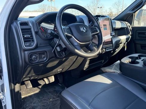 New 2025 RAM 2500 Tradesman image 28