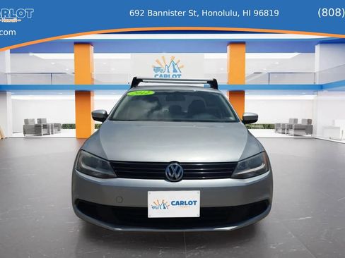 Used 2012 Volkswagen Jetta SE FWD image 8