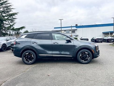 Certified 2026 Kia Sportage EX w/ EX Panoramic Sunroof Package image 5