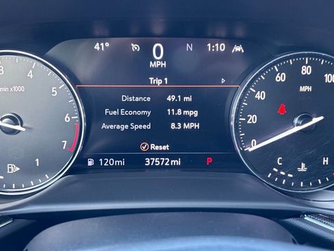 Used 2023 Buick Envision Essence image 33