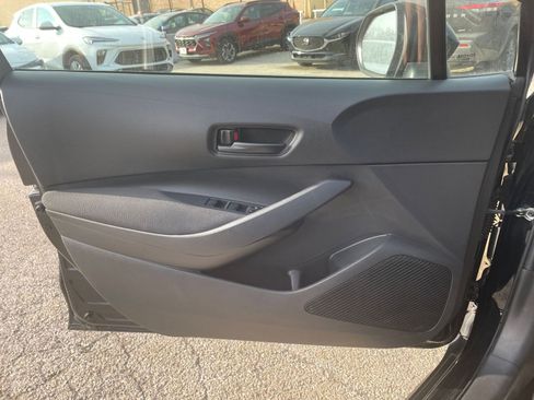 Used 2023 Toyota Corolla LE image 18