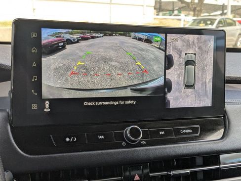 Used 2025 Mitsubishi Outlander SE image 22