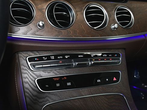 Used 2022 Mercedes-Benz E 450 4MATIC All-Terrain Wagon image 32