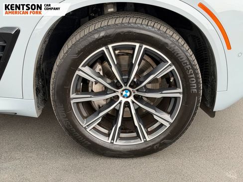Used 2026 BMW X5 xDrive40i w/ M Sport Package AWD/4WD image 11