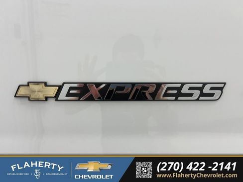 New 2026 Chevrolet Express 2500 Work Van w/ Driver Convenience Package image 15