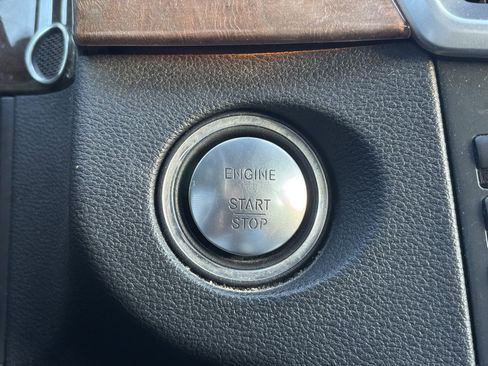 Used 2012 Mercedes-Benz E 350 Sedan image 3