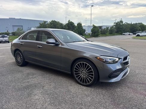 Used 2026 Mercedes-Benz C 300 Sedan image 3