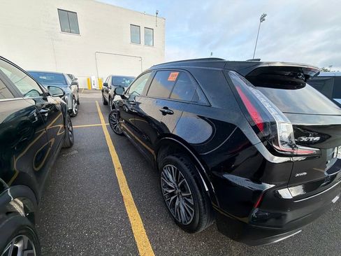 Used 2024 Cadillac XT4 Sport AWD/4WD image 8