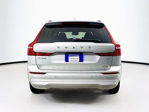 Used 2022 Volvo XC60 B5 Momentum w/ Advanced Package image 15