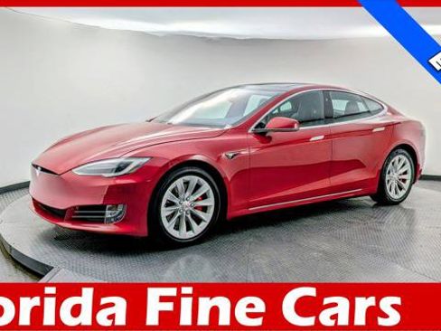 Used 2017 Tesla Model S 90D image 1