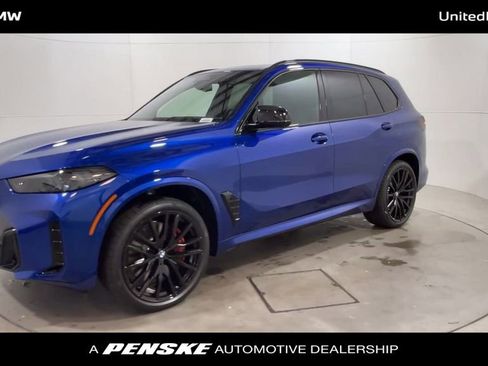 Used 2025 BMW X5 M60i w/ Executive Package image 4