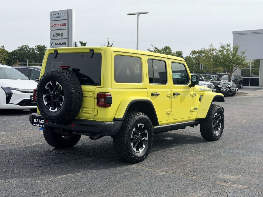 Used 2024 Jeep Wrangler Unlimited Rubicon 4xe AWD/4WD image 2
