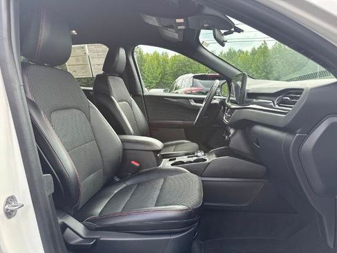 Certified 2024 Ford Escape ST-Line w/ Tech Pack #1 AWD/4WD image 12