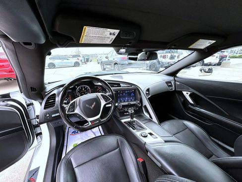 Used 2019 Chevrolet Corvette Z06 RWD image 12