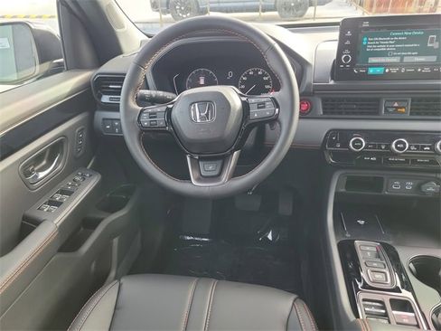 New 2025 Honda Pilot TrailSport image 11